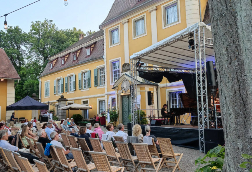 Schloss Höfling, Germany